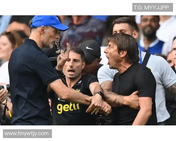 揭秘足球巨星私生活 八卦背后的故事与真相解析